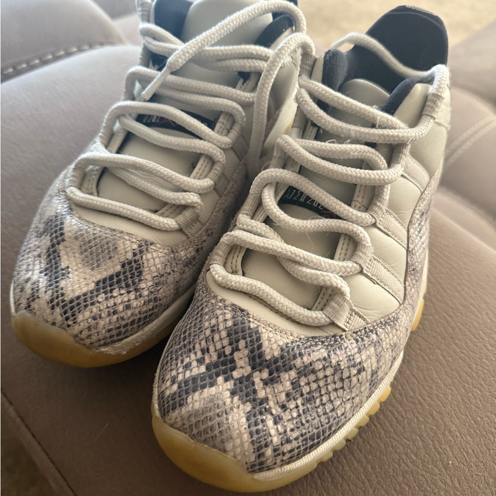 Men’s Jordan Snakeskin 11s